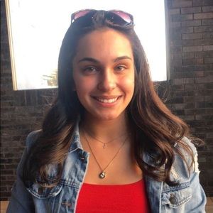 Meet your Posher, Elliana